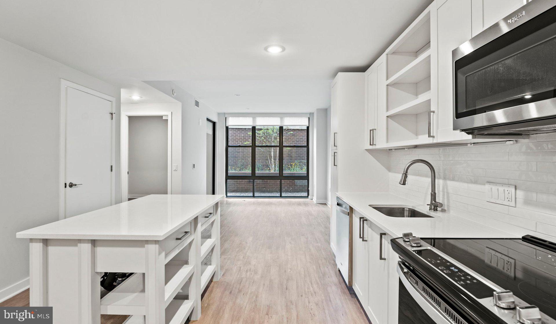 4000 WISCONSIN AVE NW #2B-4K-PH04