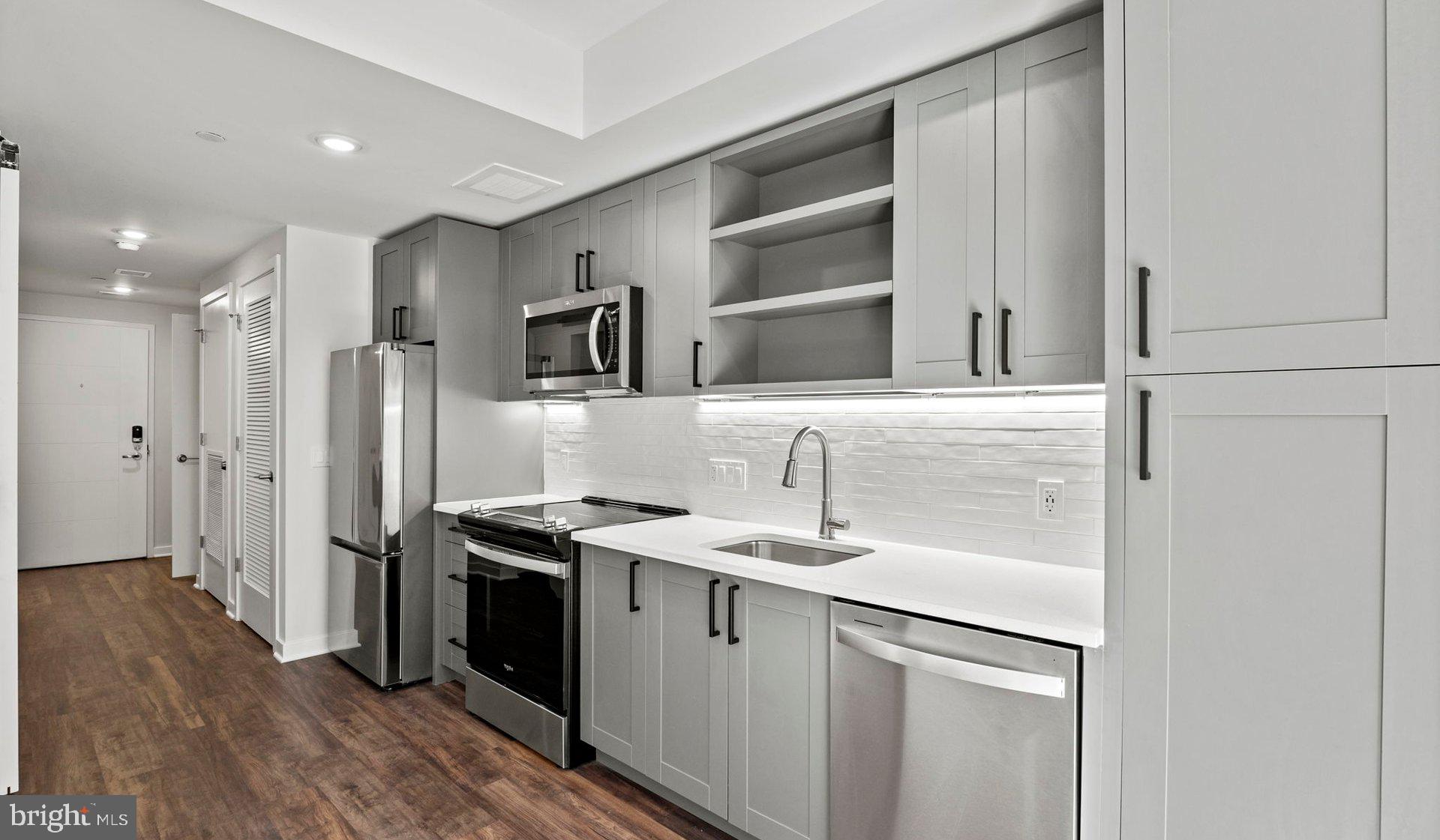 4000 WISCONSIN AVE NW #2B-4K-PH04