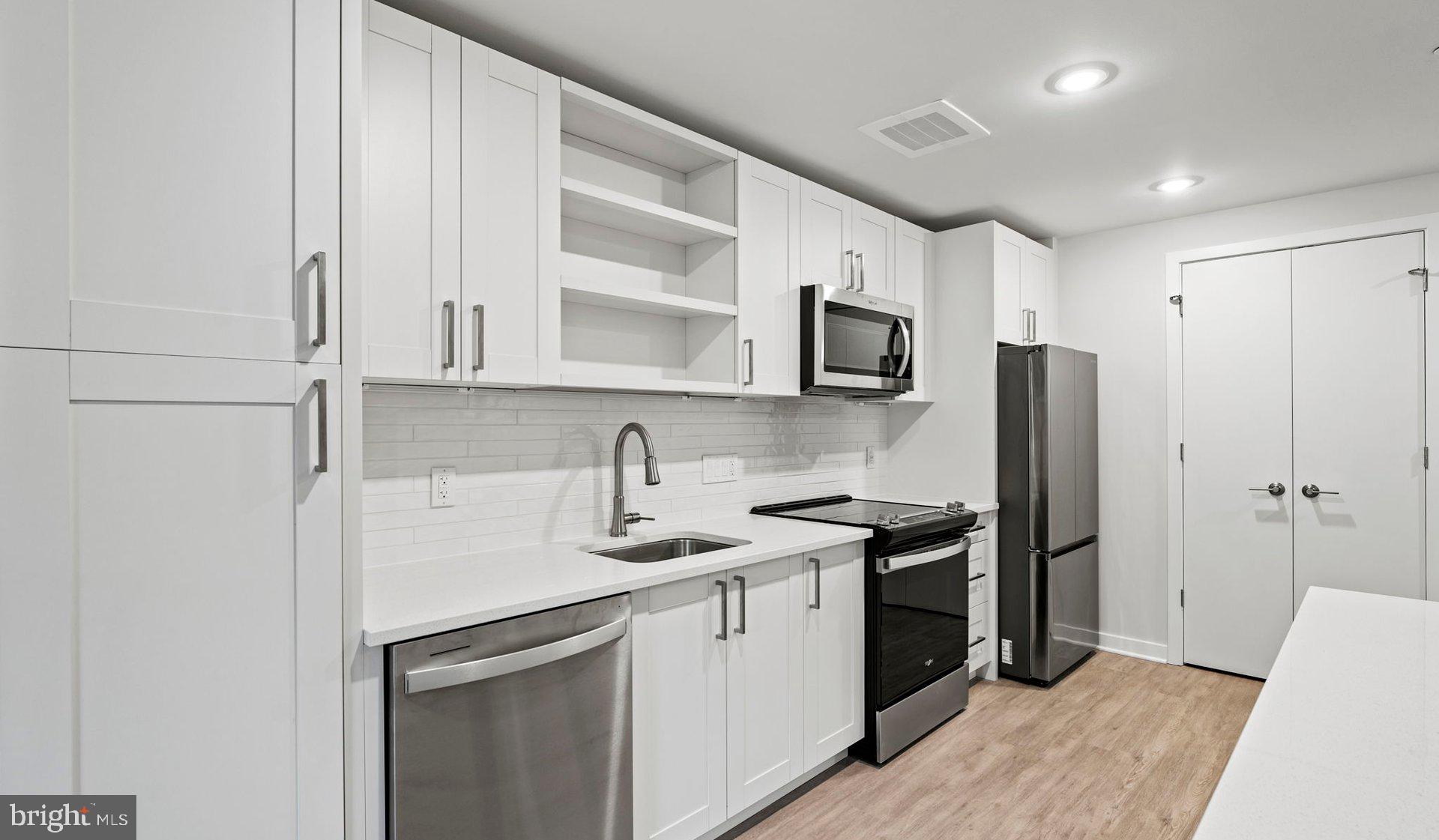 4000 WISCONSIN AVE NW #2B-4K-PH04