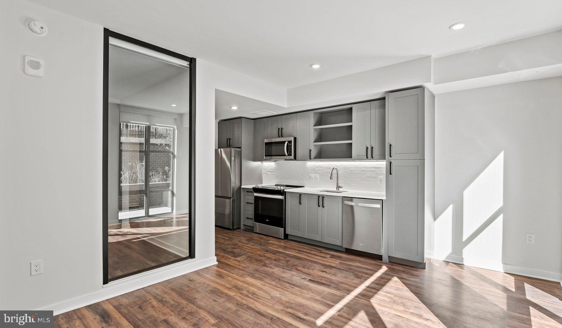 4000 WISCONSIN AVE NW #2B-4K-PH04