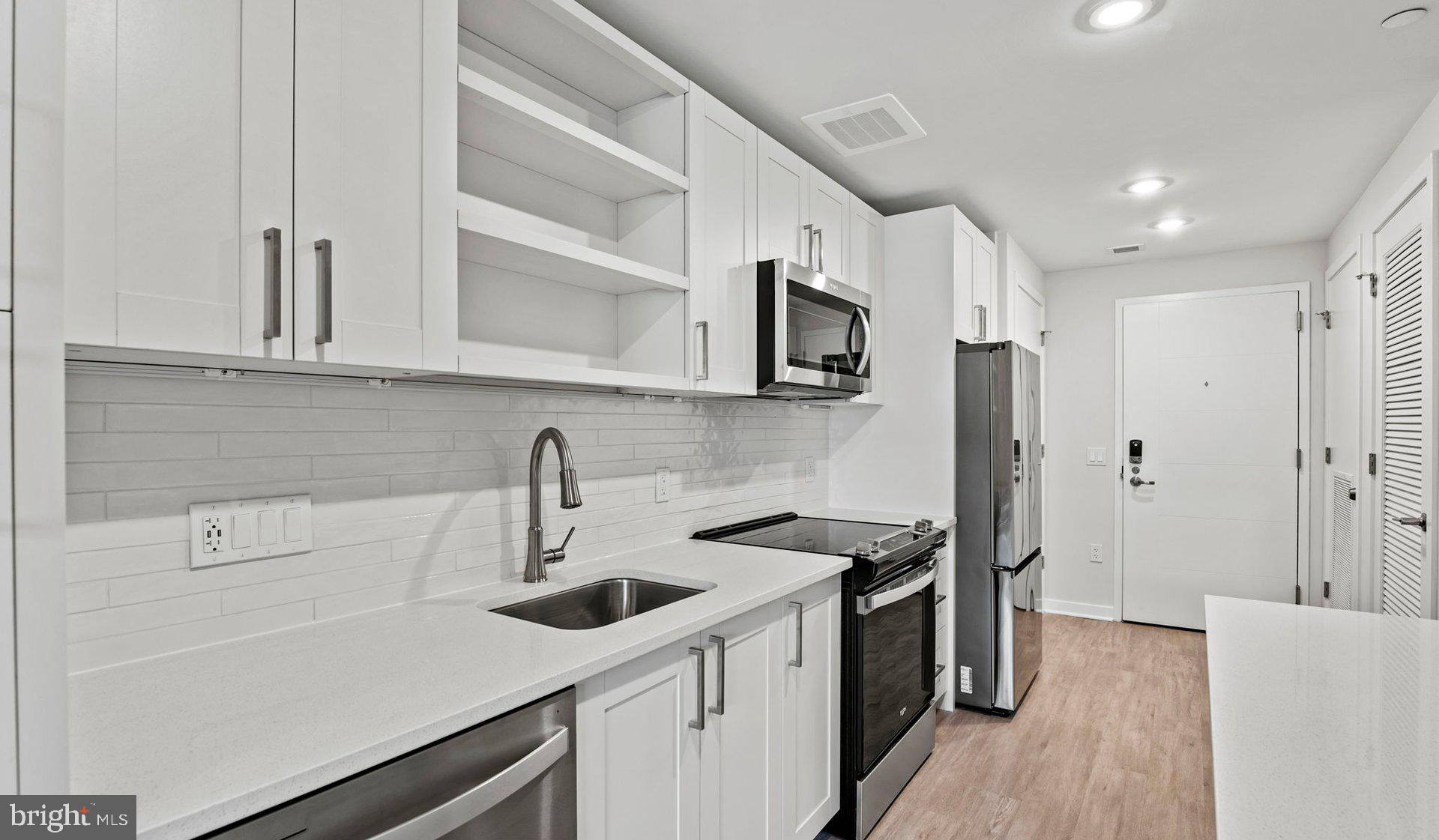 4000 WISCONSIN AVE NW #2B-4K-PH04