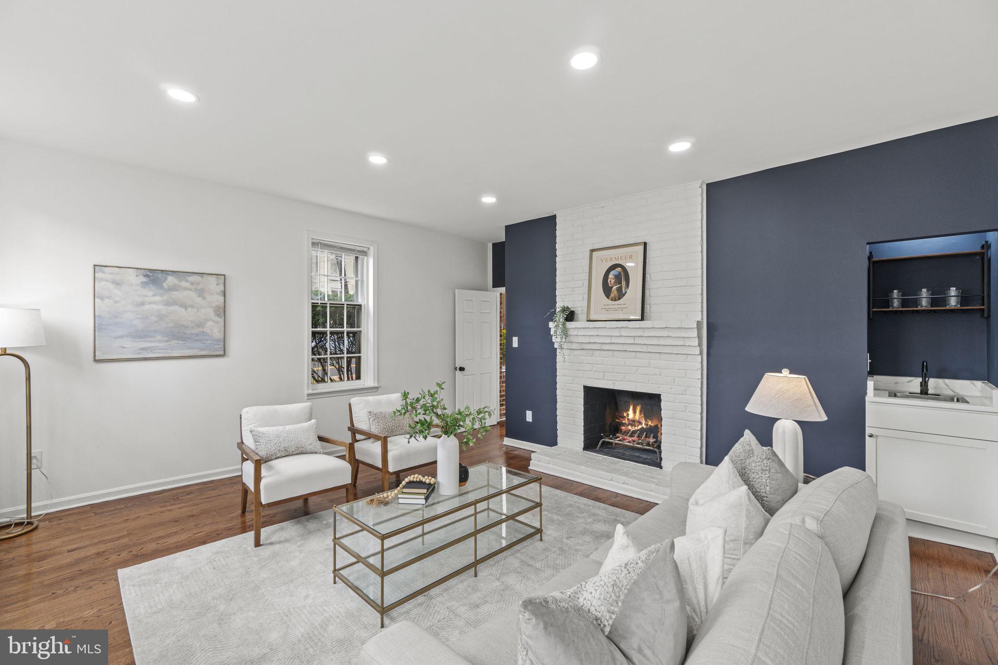 1001 Constitution Ave NE