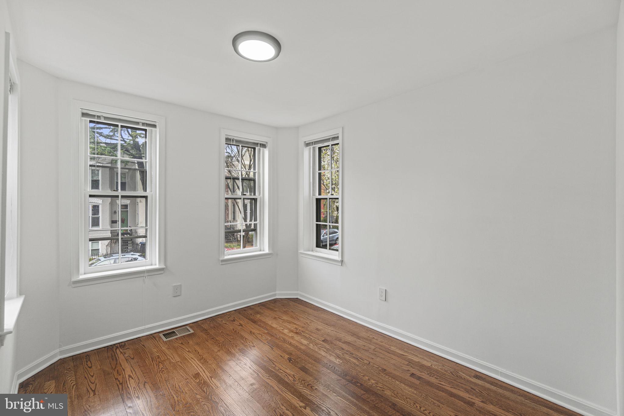 1001 Constitution Ave NE
