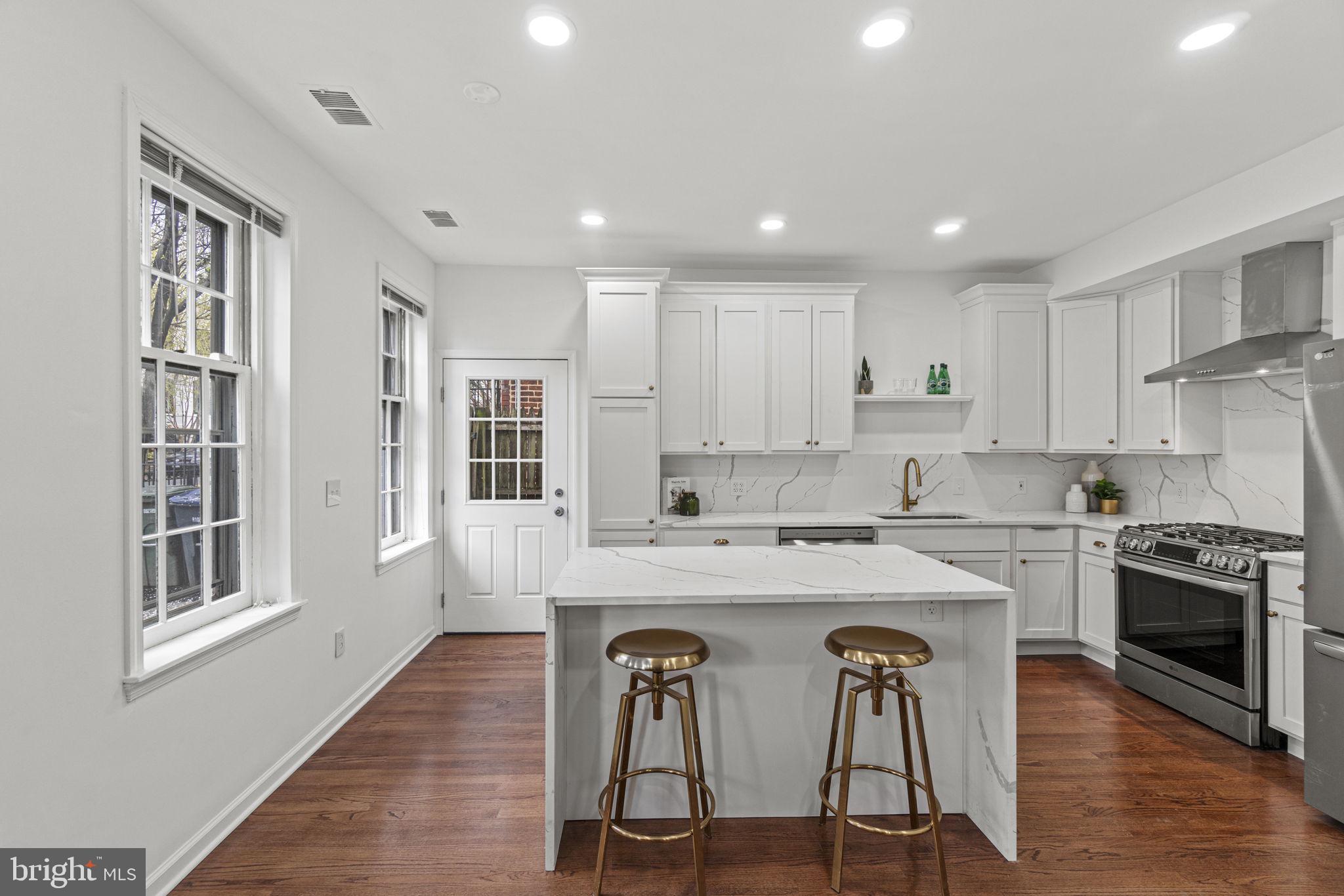 1001 Constitution Ave NE