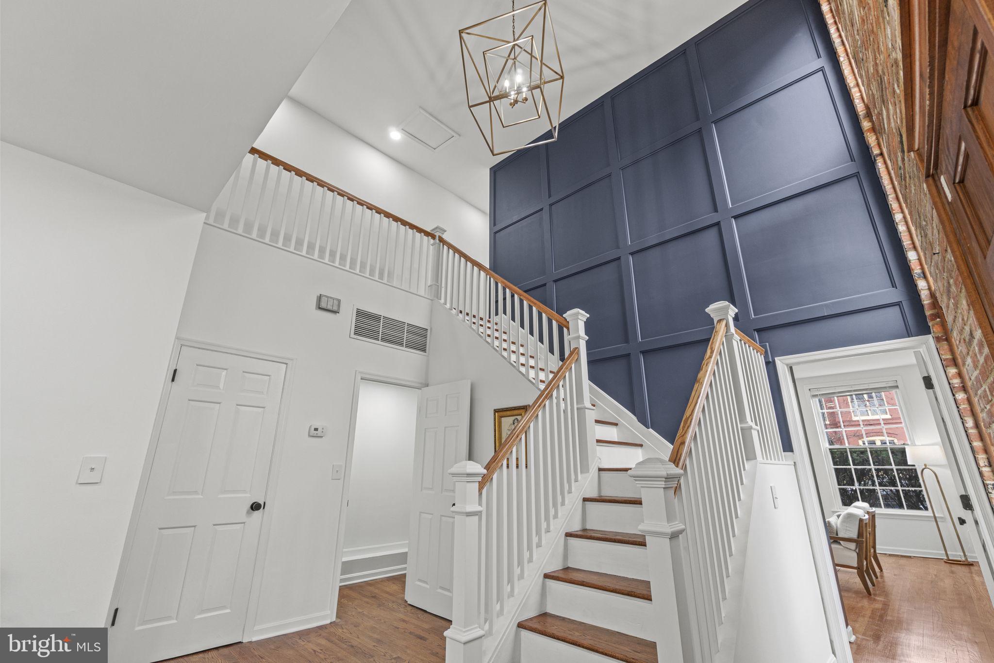 1001 Constitution Ave NE