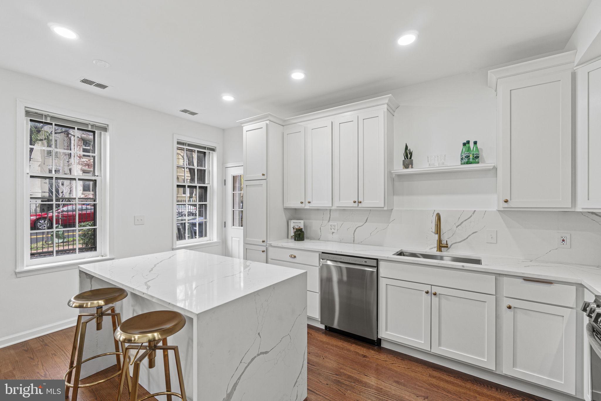 1001 Constitution Ave NE