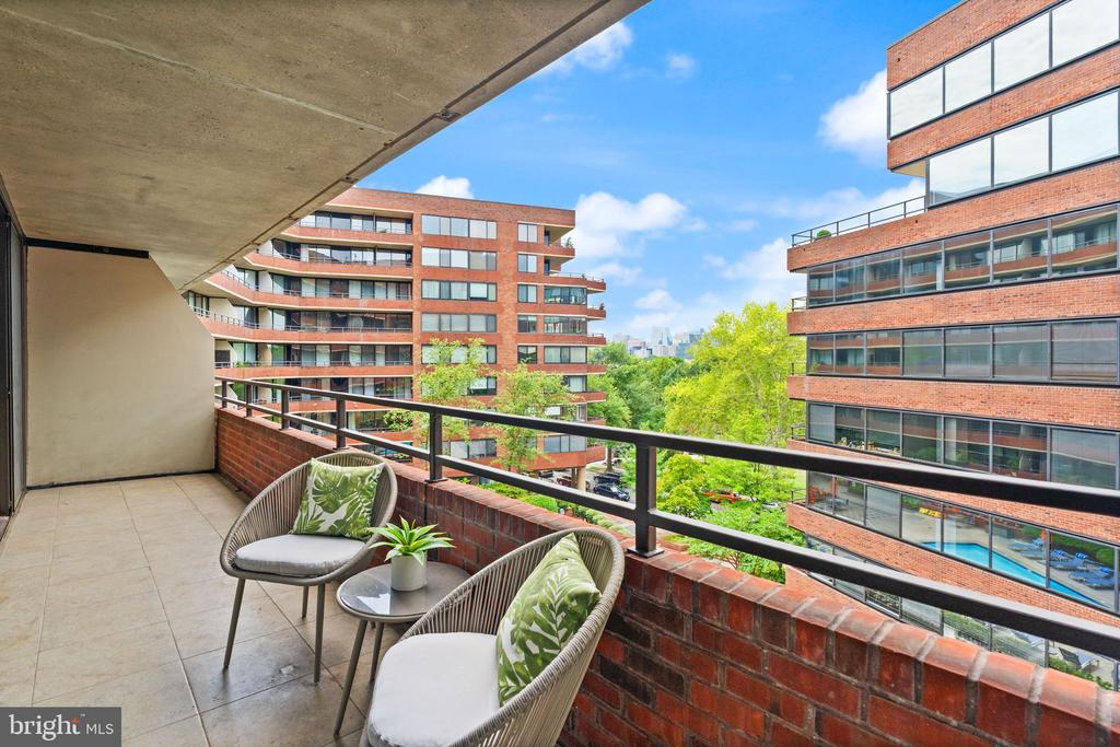 2555 PENNSYLVANIA AVENUE NW Unit: 612