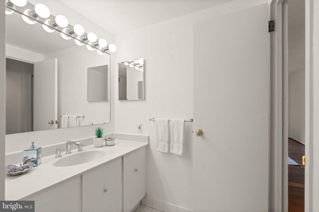 2555 PENNSYLVANIA AVENUE NW Unit: 612