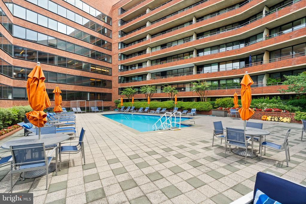 2555 PENNSYLVANIA AVENUE NW Unit: 612