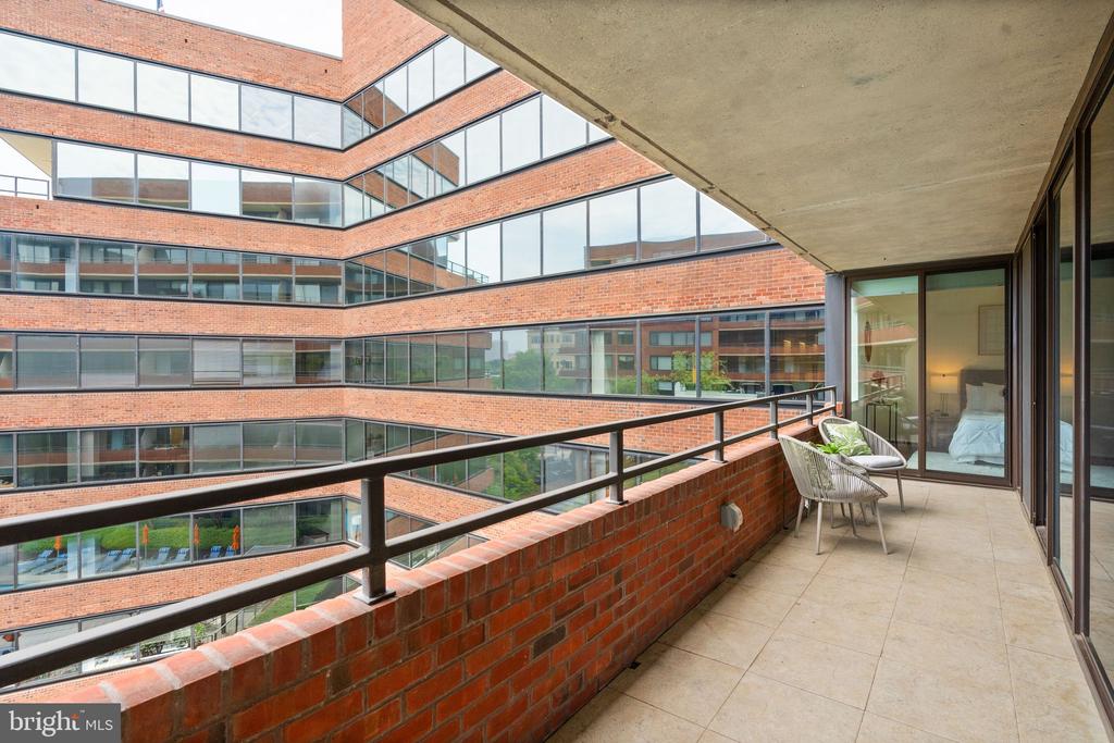 2555 PENNSYLVANIA AVENUE NW Unit: 612