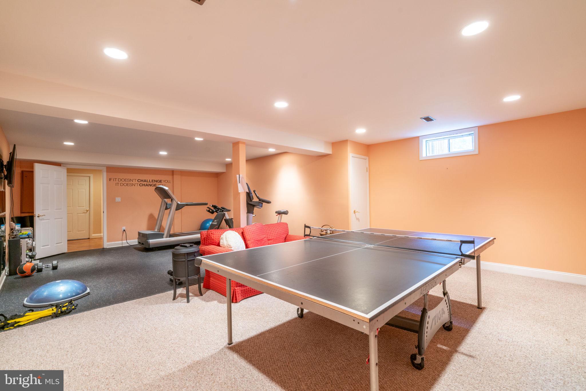 10716 Cloverbrooke Dr