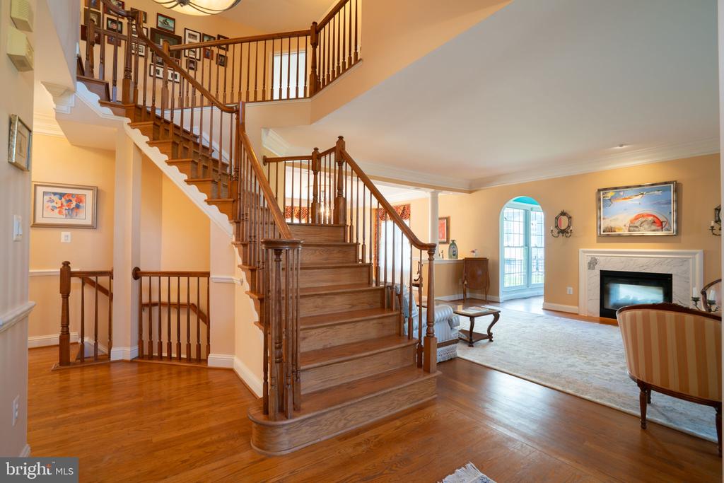 10716 Cloverbrooke Dr