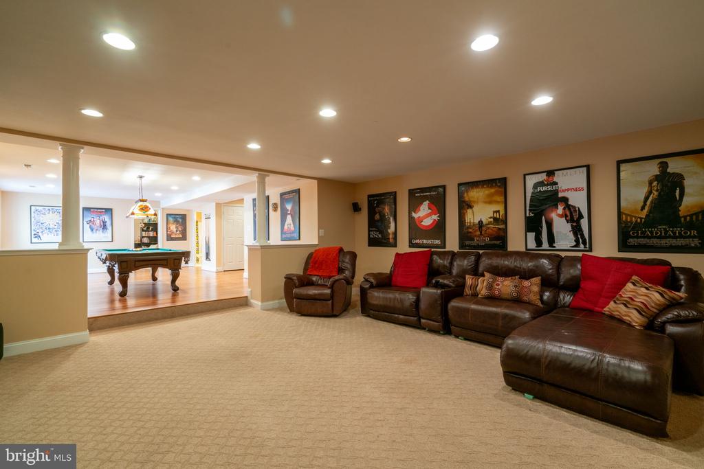 10716 Cloverbrooke Dr