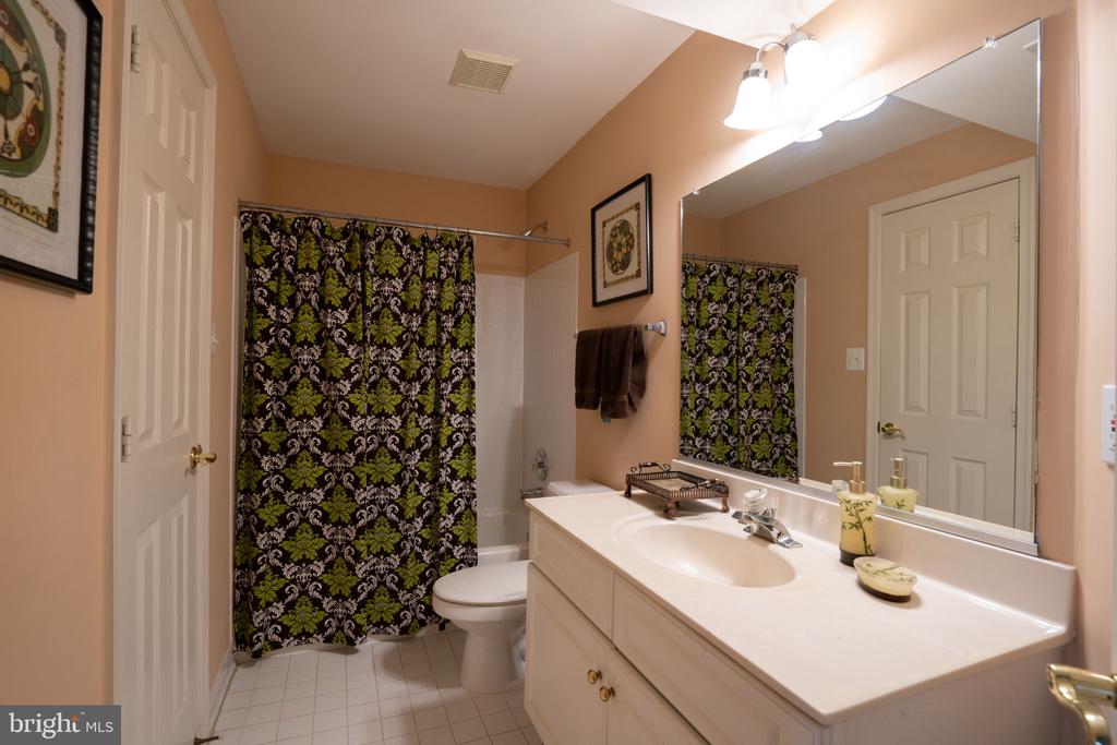 10716 Cloverbrooke Dr