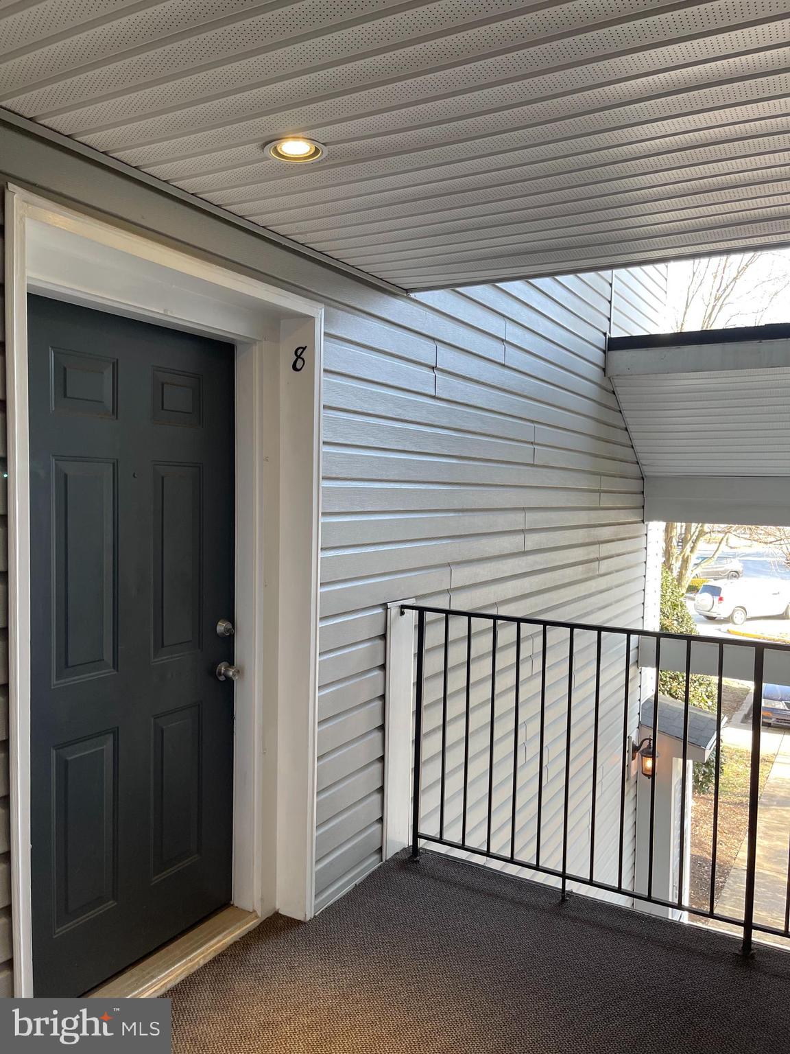 10007 Vanderbilt Cir #8-6