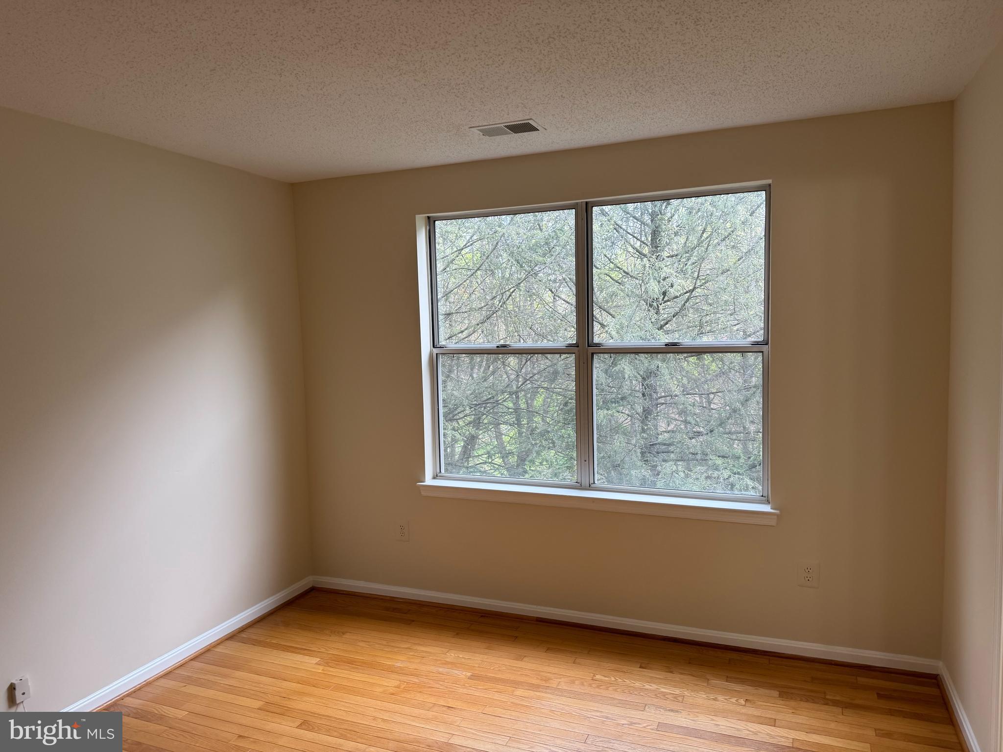 10007 Vanderbilt Cir #8-6