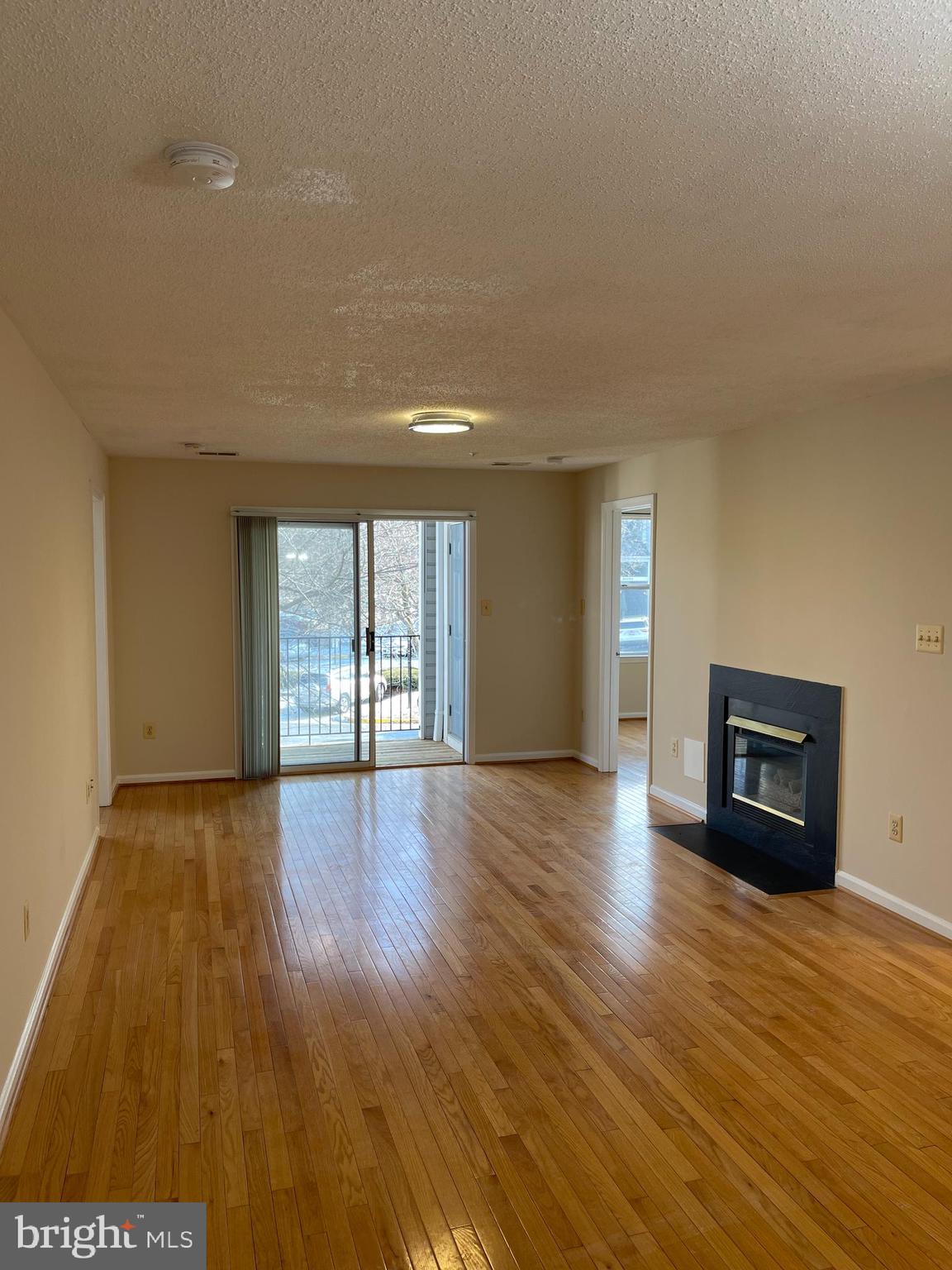 10007 Vanderbilt Cir #8-6