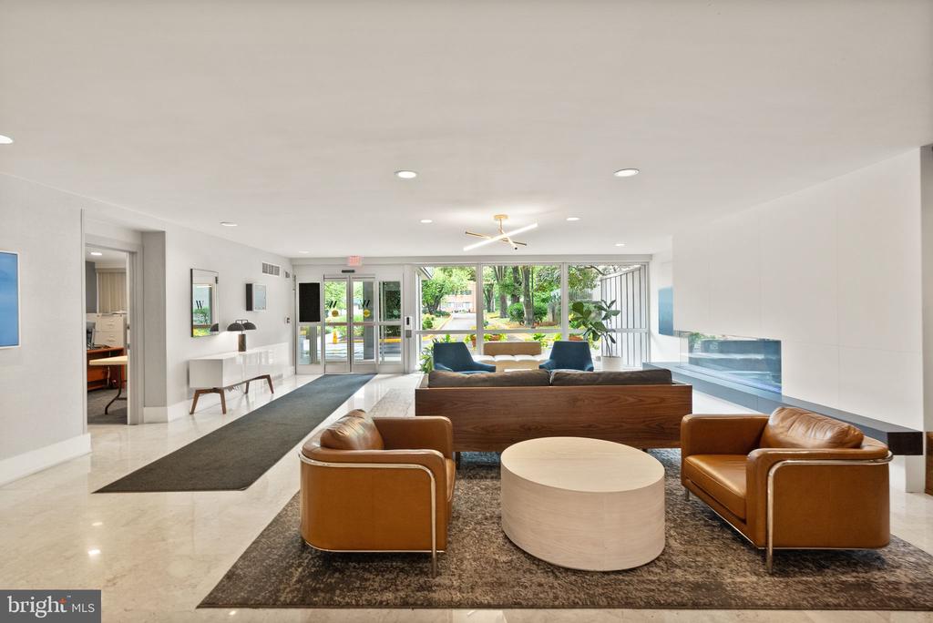4977 BATTERY LANE Unit: 1-711