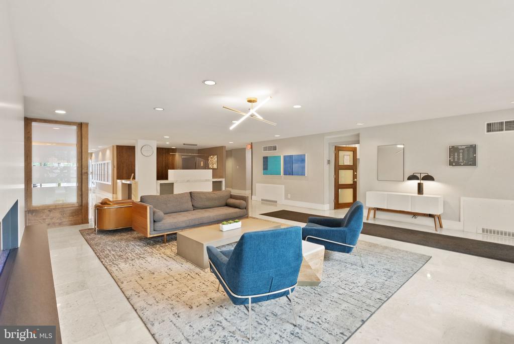 4977 BATTERY LANE Unit: 1-711