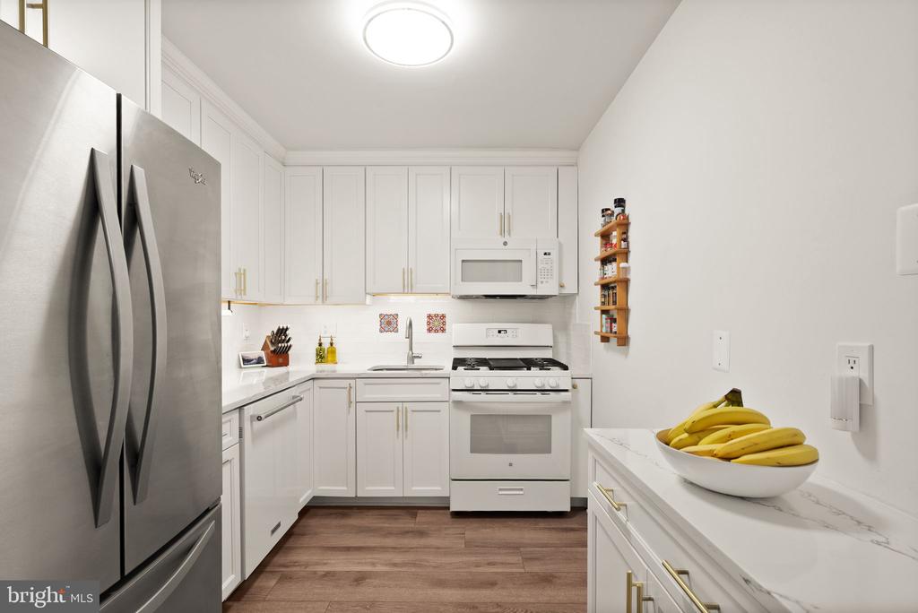 4977 BATTERY LANE Unit: 1-711