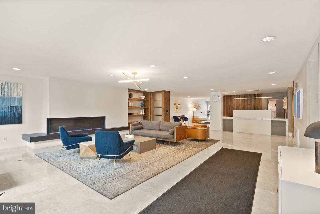 4977 BATTERY LANE Unit: 1-711