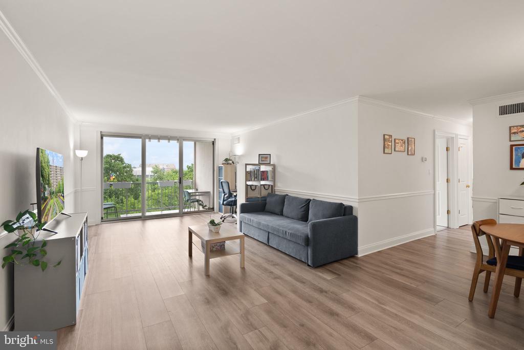 4977 BATTERY LANE Unit: 1-711