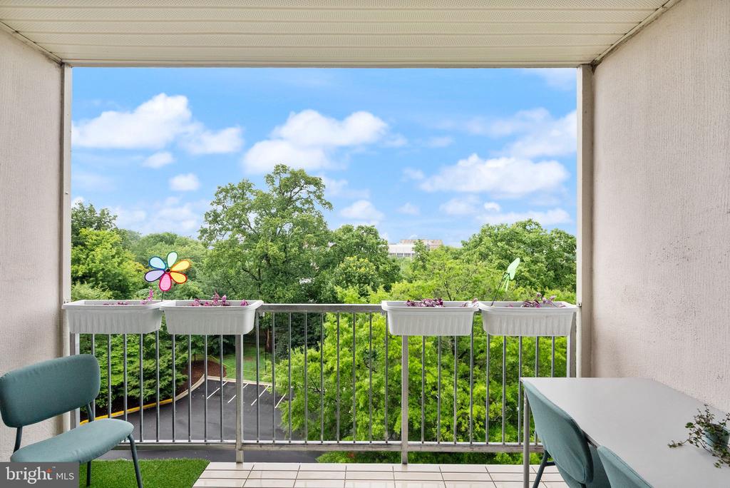 4977 BATTERY LANE Unit: 1-711