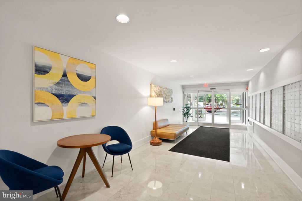 4977 BATTERY LANE Unit: 1-711