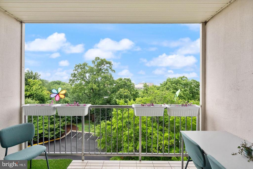 4977 BATTERY LANE Unit: 1-711