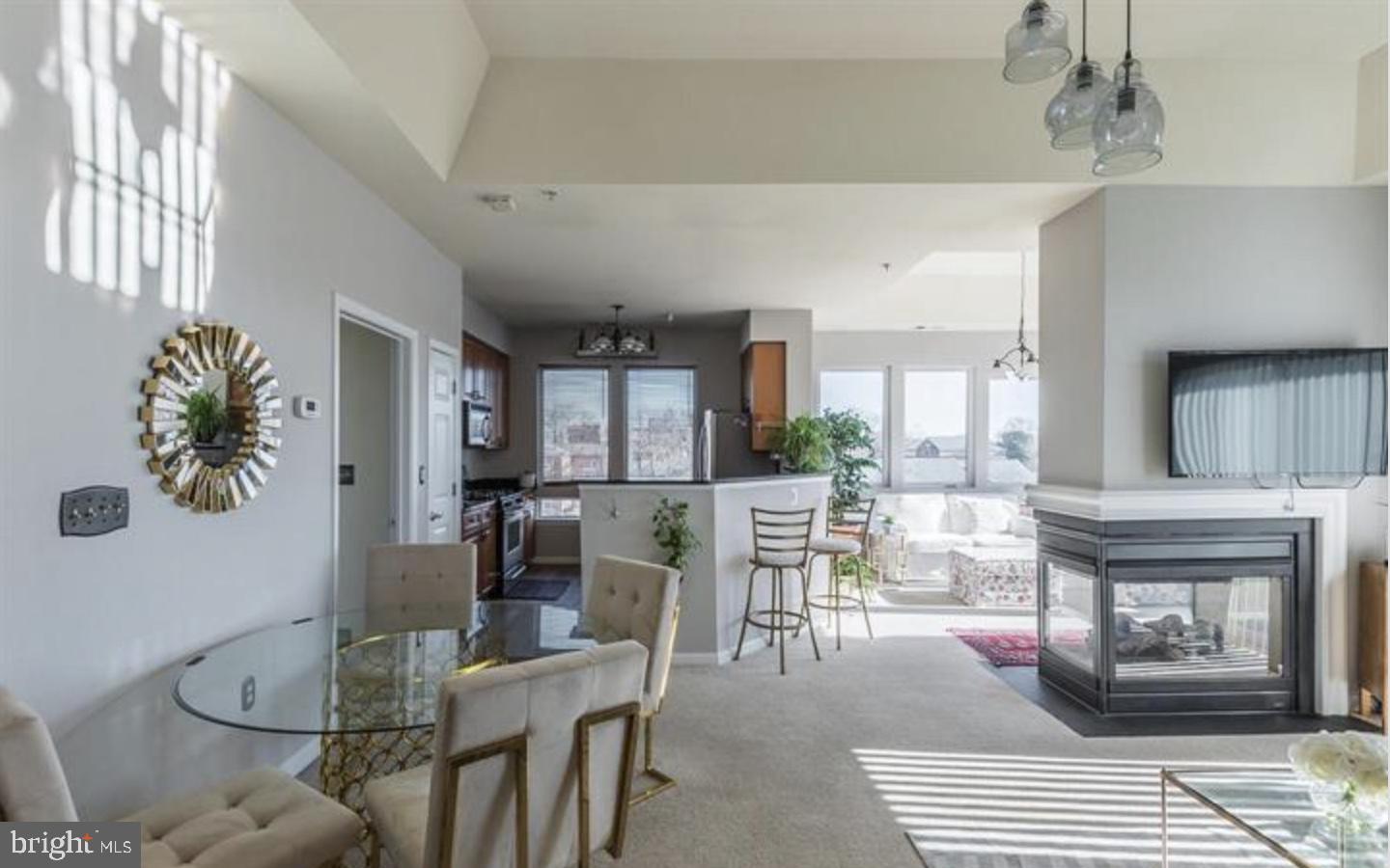 801 S GREENBRIER ST #412