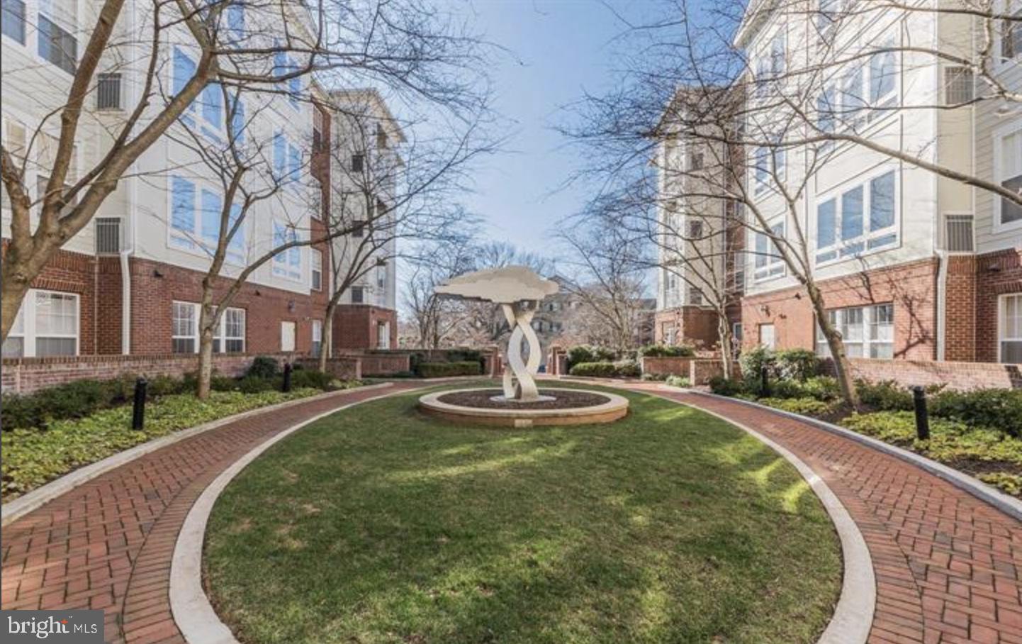801 S GREENBRIER ST #412