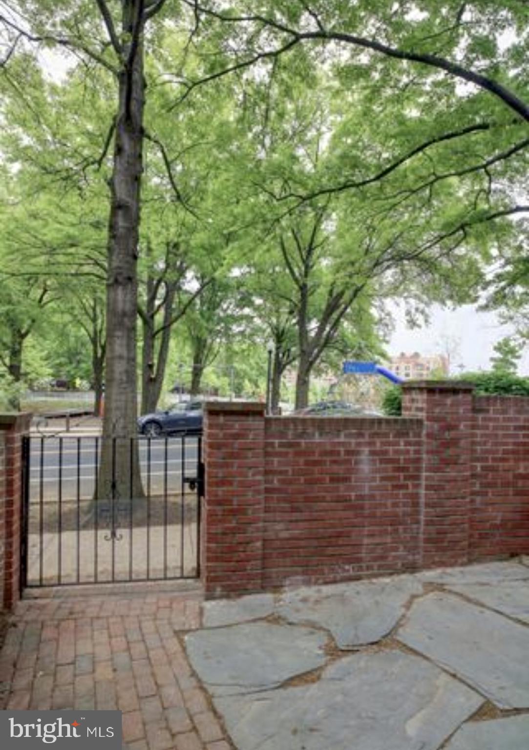 2510 FAIRFAX DRIVE 2EIII
