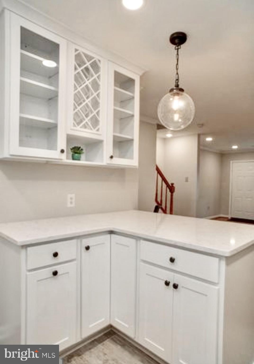 2510 FAIRFAX DRIVE 2EIII
