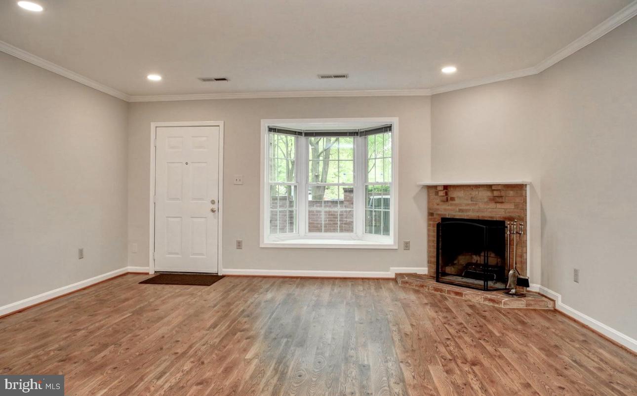 2510 FAIRFAX DRIVE 2EIII