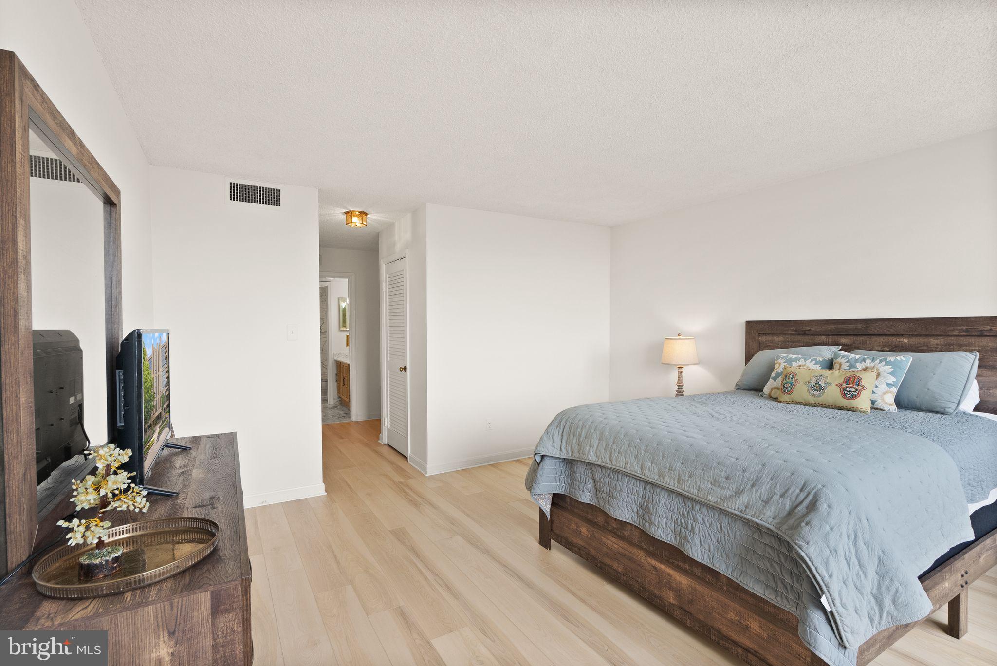 1101 S ARLINGTON RIDGE ROAD 608