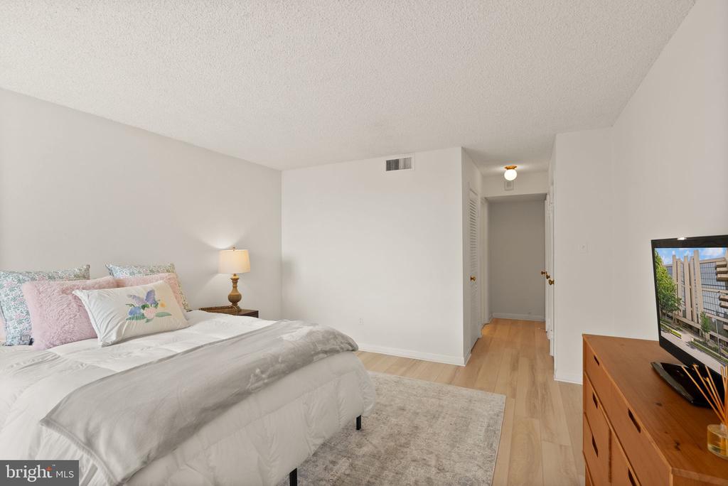 1101 S ARLINGTON RIDGE ROAD 608