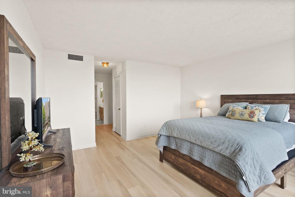 1101 S ARLINGTON RIDGE ROAD 608