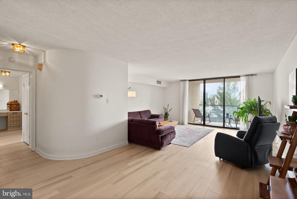 1101 S ARLINGTON RIDGE ROAD 608