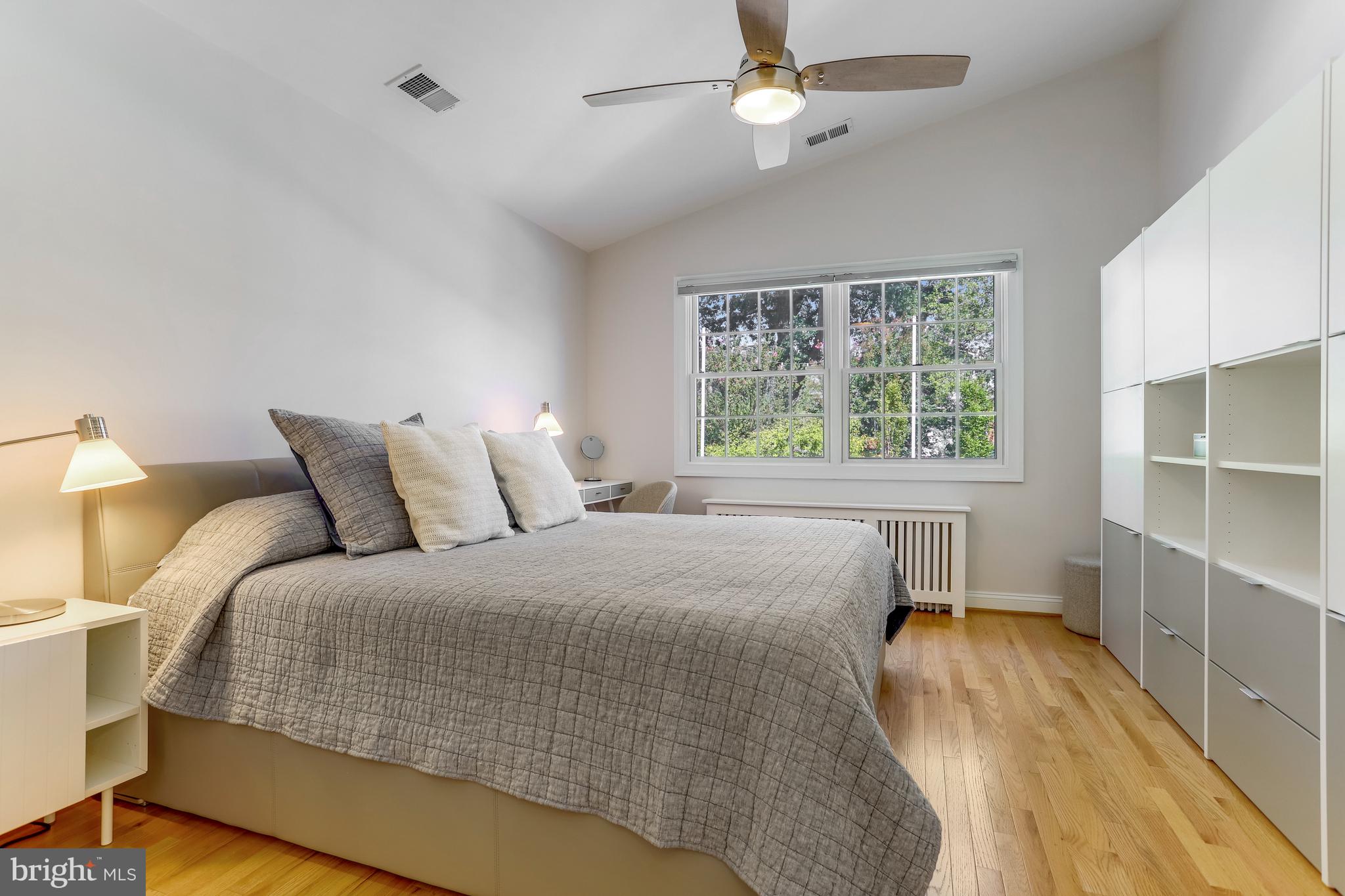 103 W ALEXANDRIA AVENUE