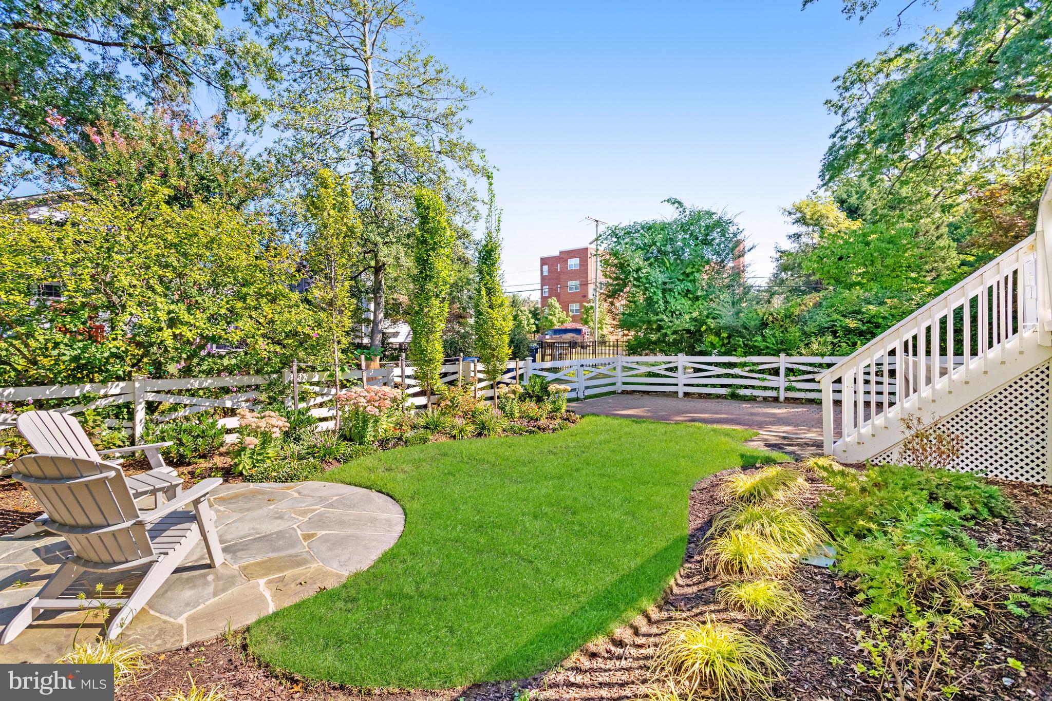 103 W ALEXANDRIA AVENUE