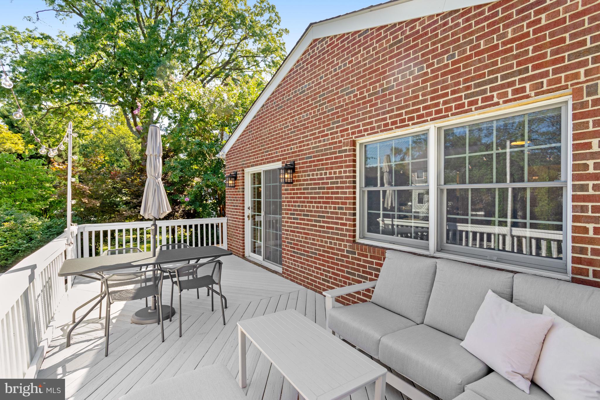 103 W ALEXANDRIA AVENUE