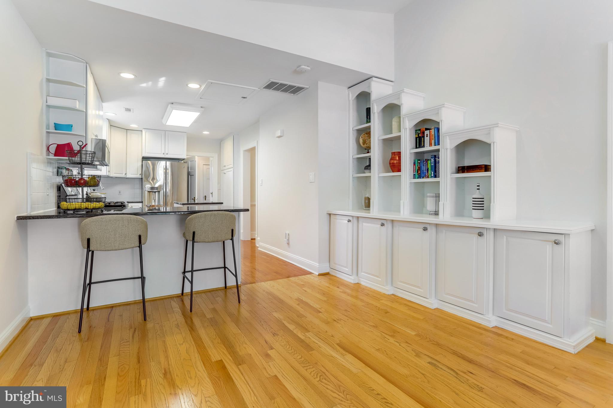 103 W ALEXANDRIA AVENUE