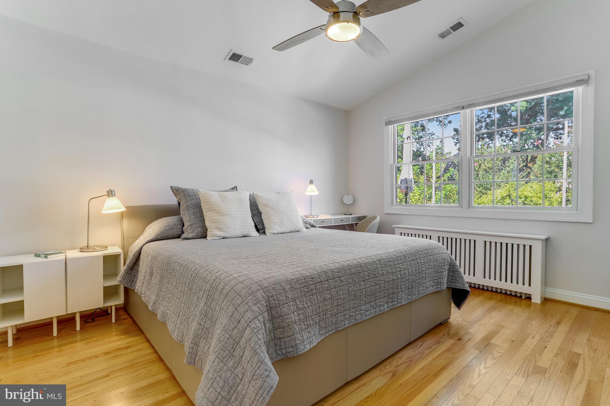 103 W ALEXANDRIA AVENUE