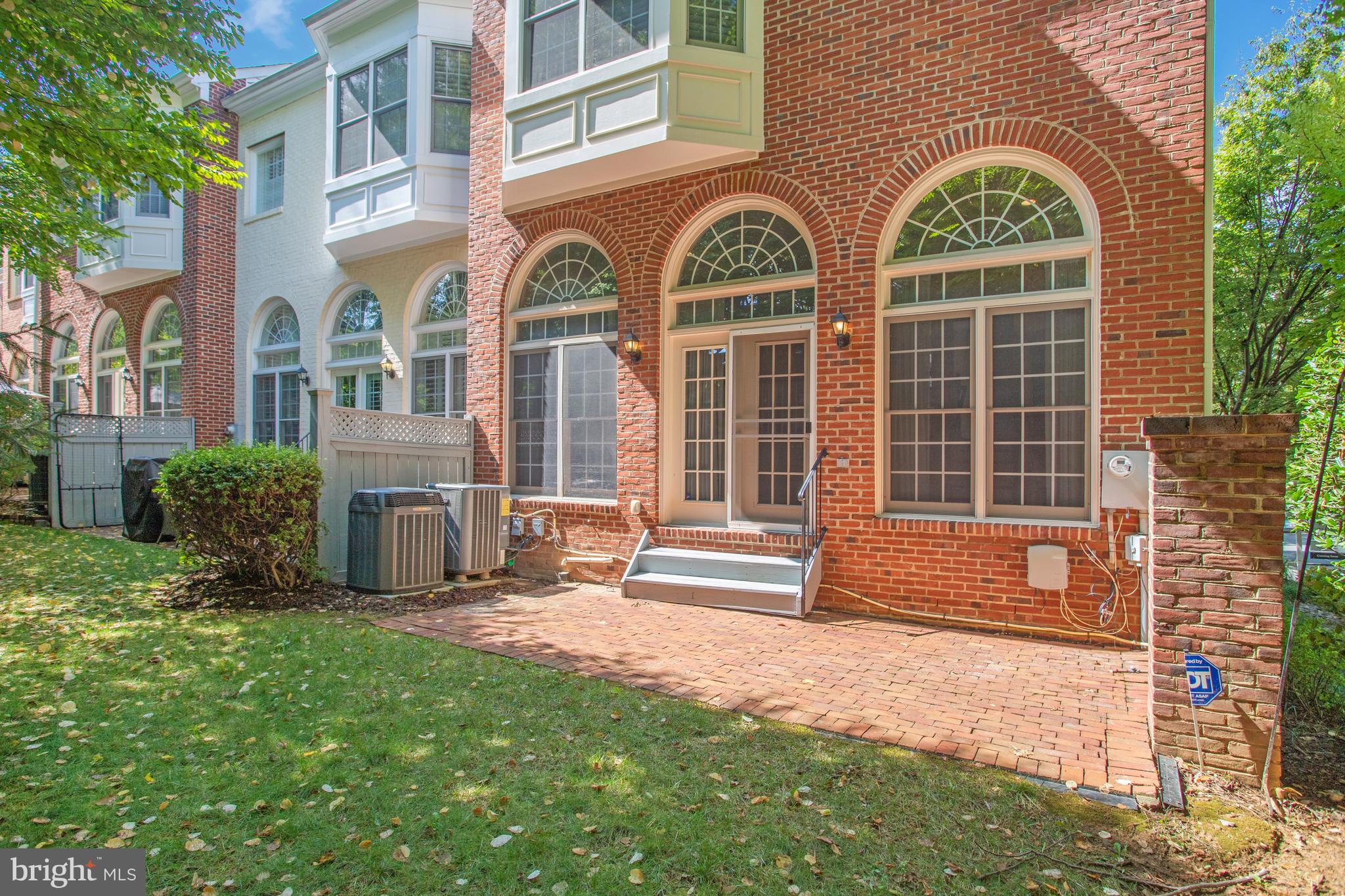 1498 NORTHERN NECK DRIVE