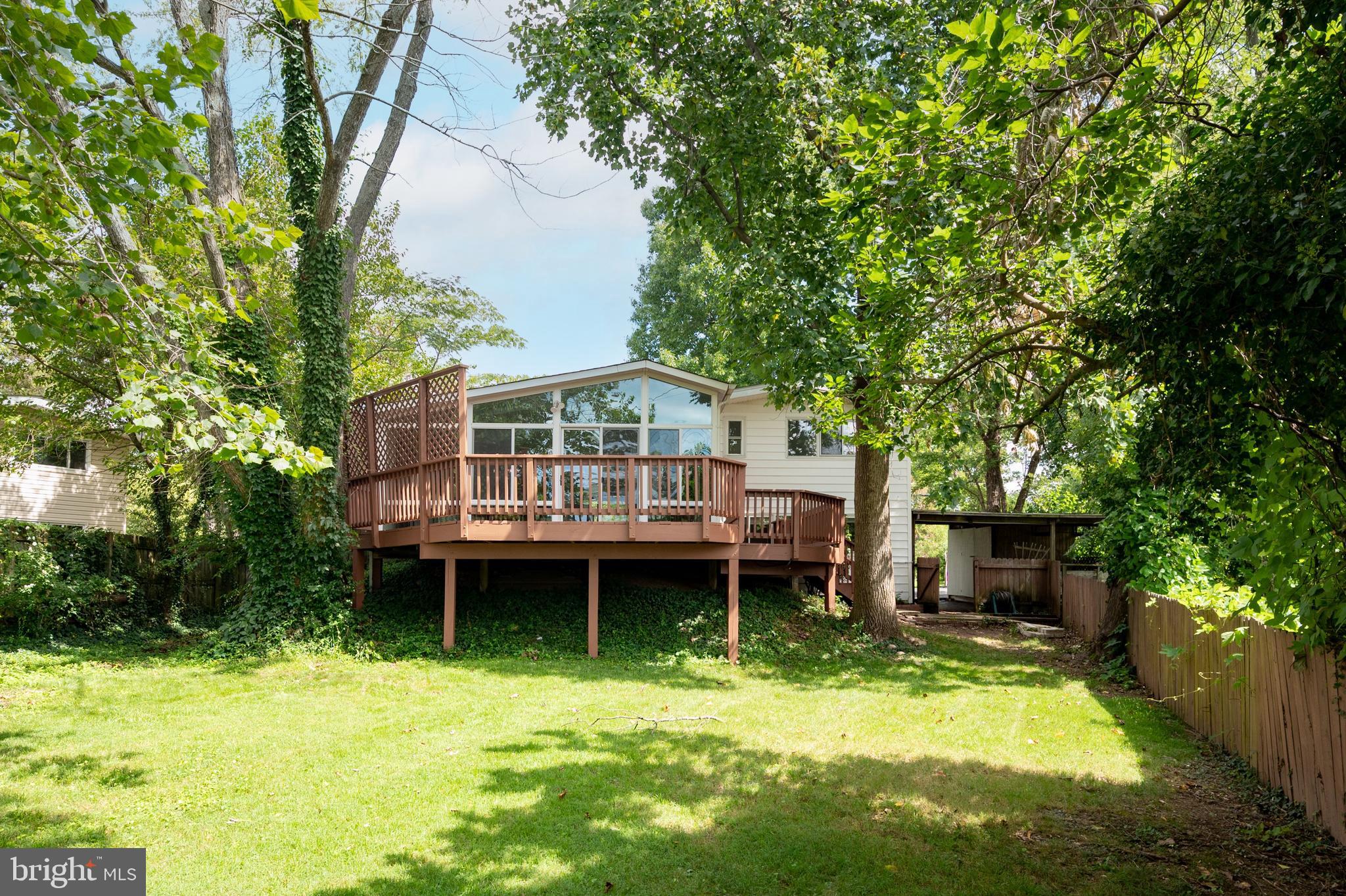 3901 Javins DRIVE