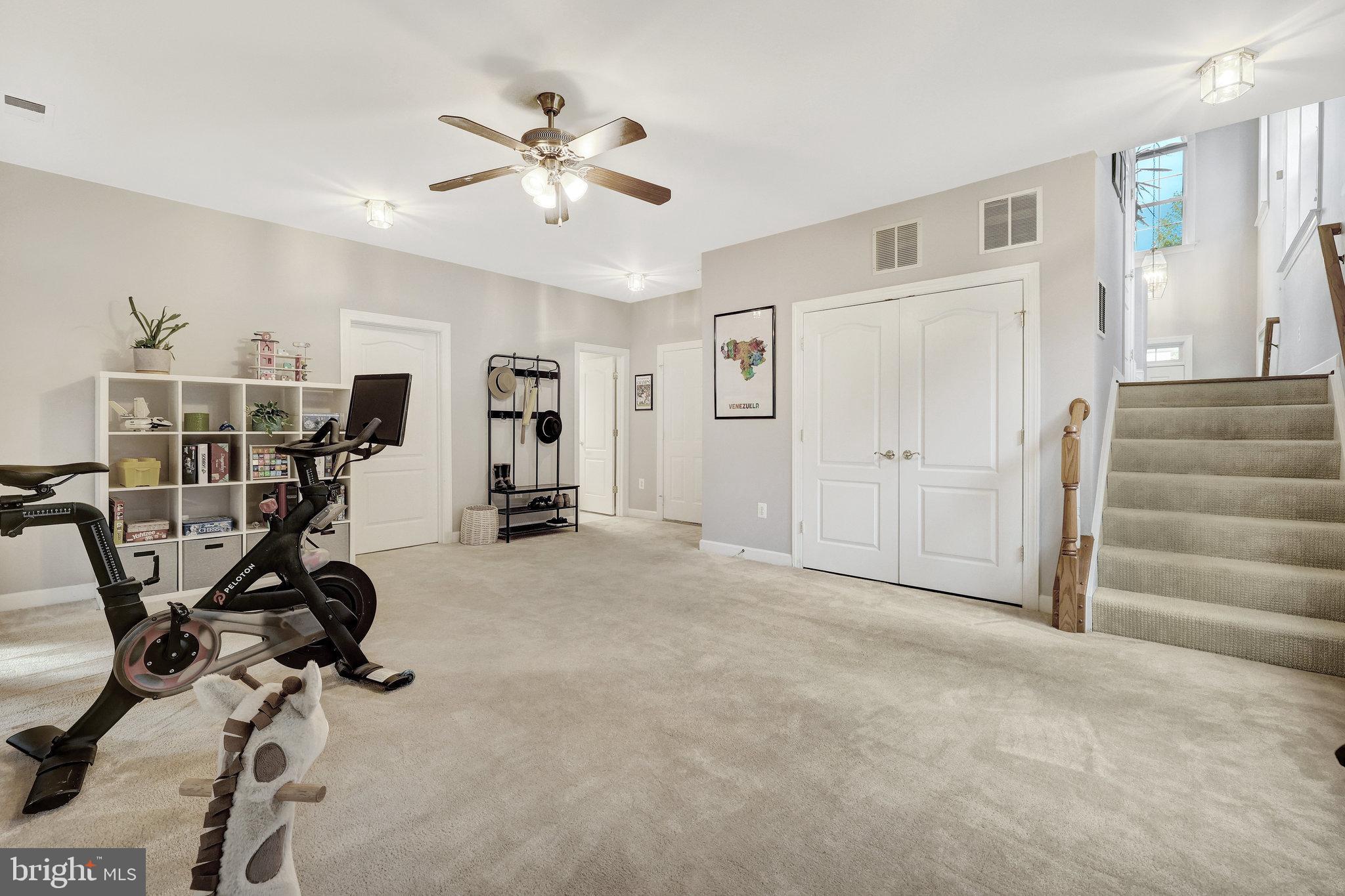 8866 Modano PLACE