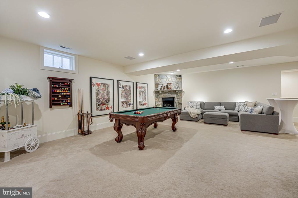 1493 Evans Farm Dr