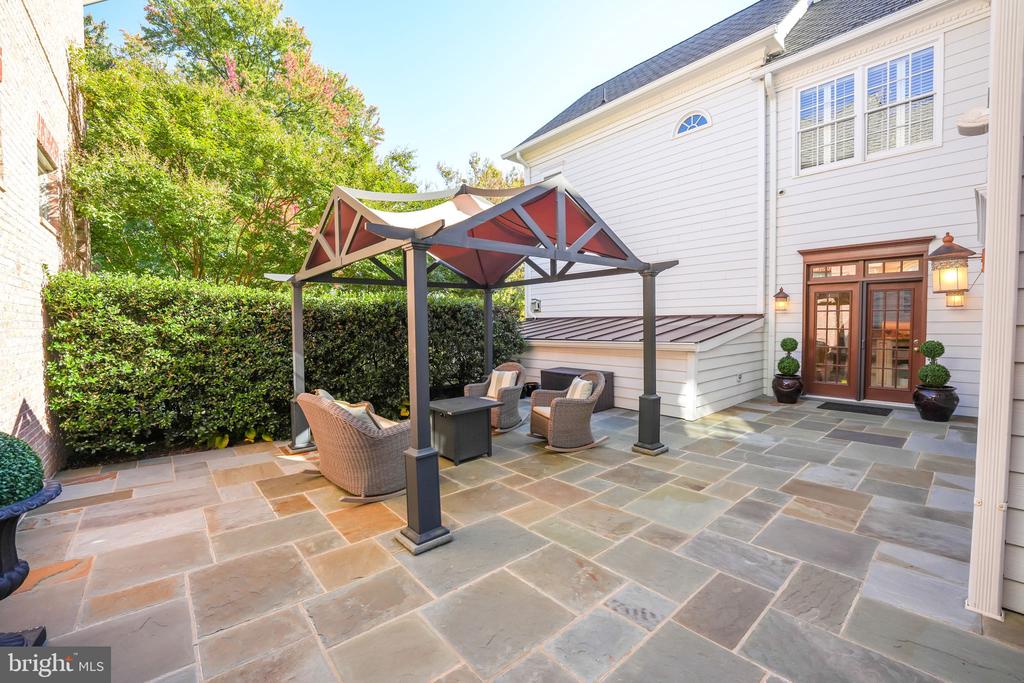 1493 Evans Farm Dr