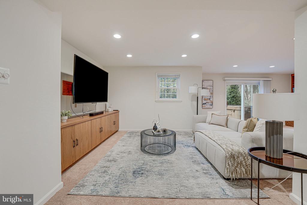6600 Baymeadow Ct