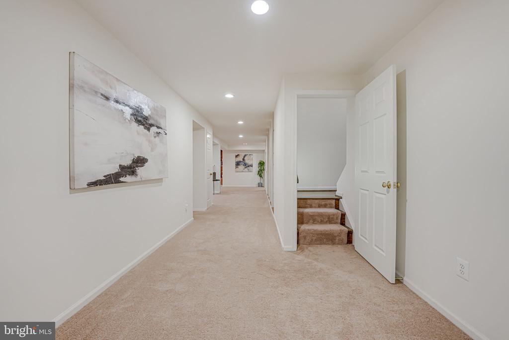 6600 Baymeadow Ct